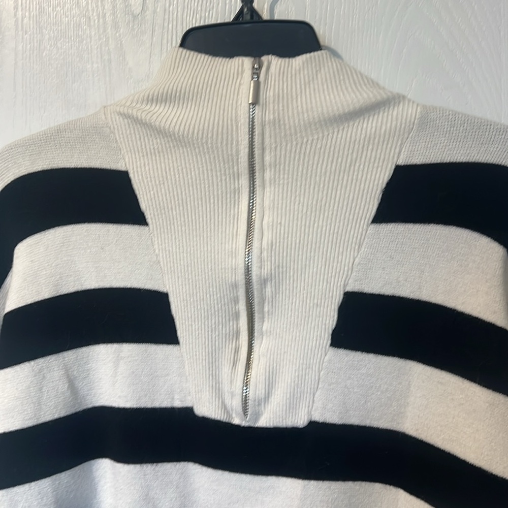 Stradivarius Striped Knit Half Zip Sweater in Black and White - Picture 9 of 13